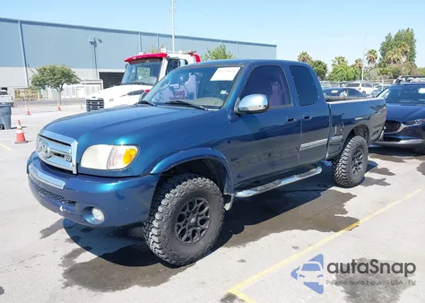 2003 Toyota Tundra Sr5 V8 z USA, uszkodzony, nr VIN 5TBRT34153S419247